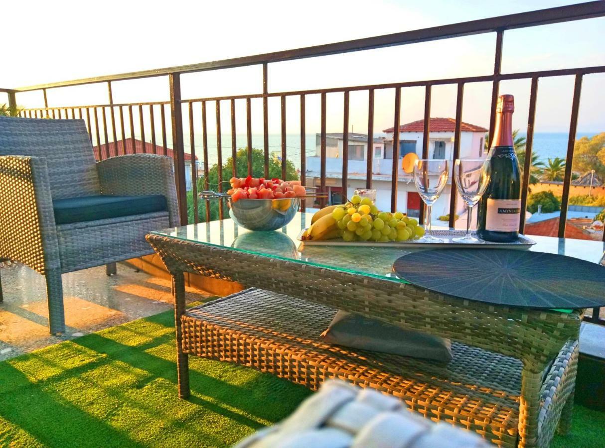 Pure Bliss Luxury Beachfront Apartment With Panoramic Sea Views, Electric Bbq, Gym Equipment And More Агия Триас Екстериор снимка