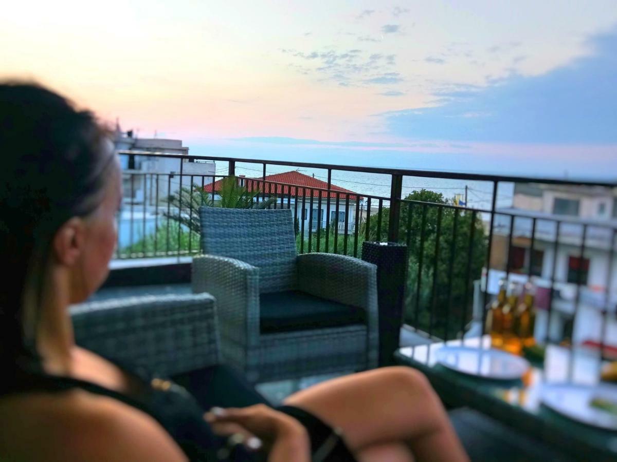 Pure Bliss Luxury Beachfront Apartment With Panoramic Sea Views, Electric Bbq, Gym Equipment And More Агия Триас Екстериор снимка